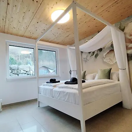 Apprimus - Waldsee Apartman *